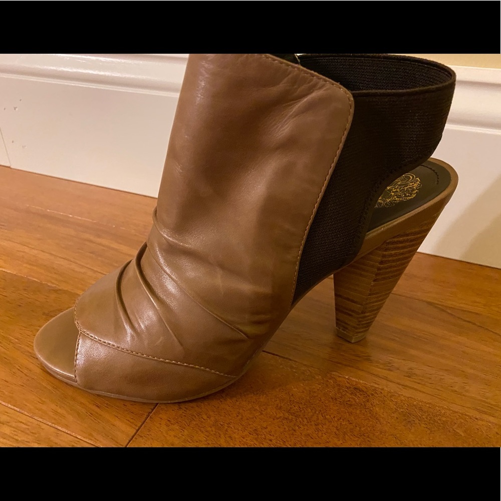 Vince camuto women’s Vo-corrina sandals 7